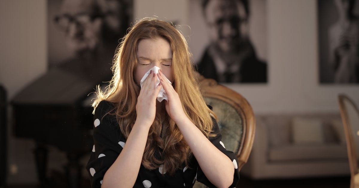 Rinite e alergias respiratórias: o que muda dentro de casa